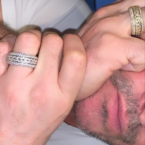 Iced out Cuban link ring - Dripndrop.ca - Picture 3 of 4